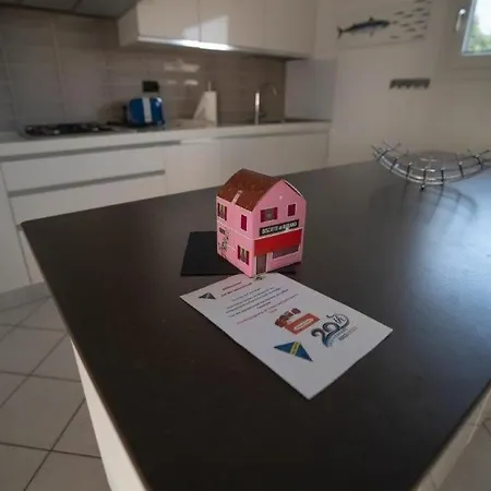 ヴィラ Aurelia Albarella Island