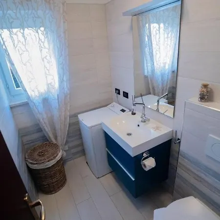 Aurelia * Albarella Island